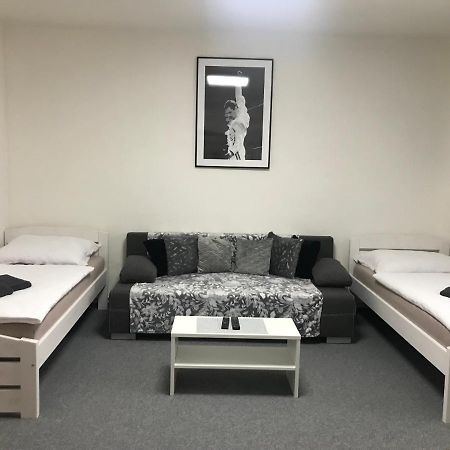 Cyklo-Moto Apartman Lomnice nad Lužnicí Exteriör bild
