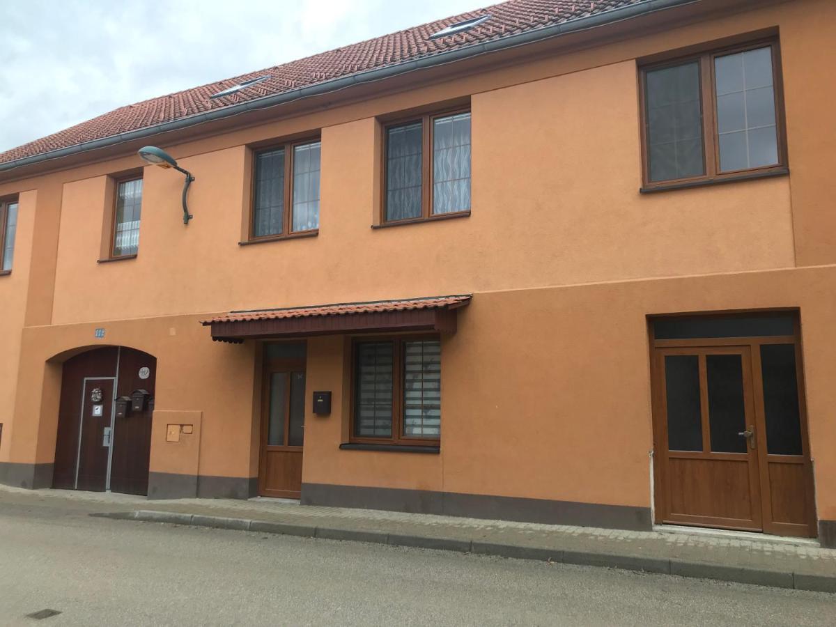 Cyklo-Moto Apartman Lomnice nad Lužnicí Exteriör bild