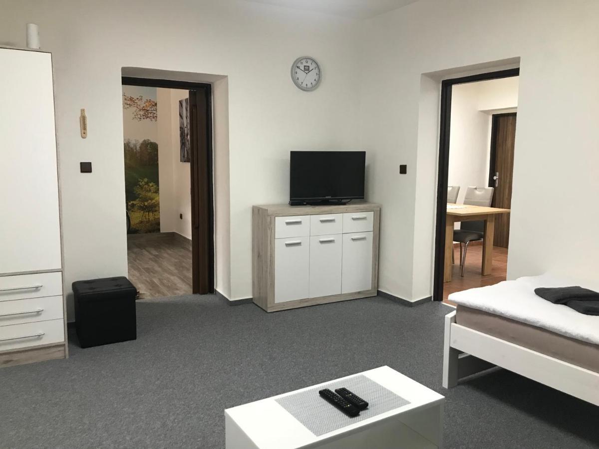 Cyklo-Moto Apartman Lomnice nad Lužnicí Exteriör bild